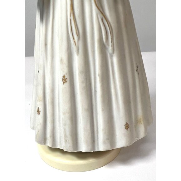 Vintage Ceramic Angel Figurine Reading Book - Picture 3 of 7